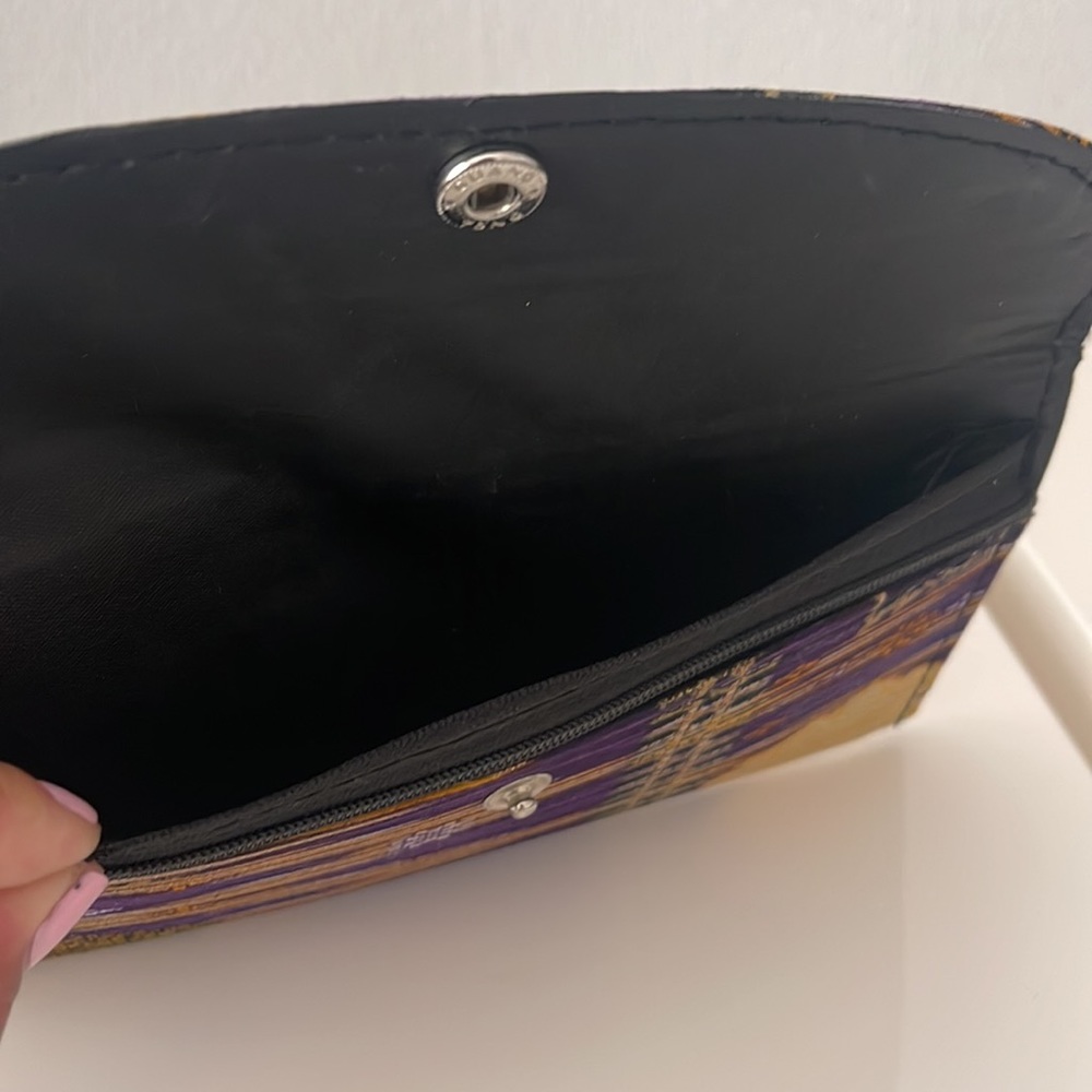 Filipino Wallet - Picture 5 of 6